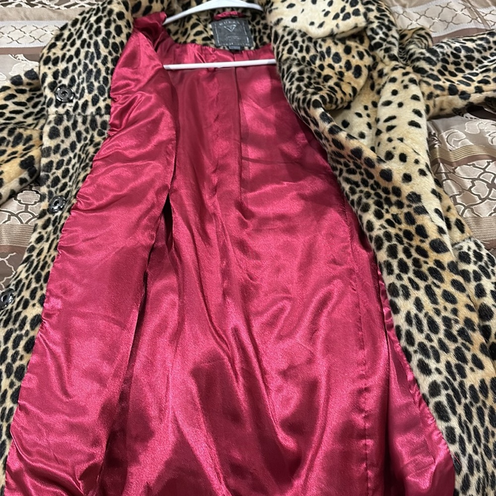 Guess Lepoard Jacket - Picture 10 of 10